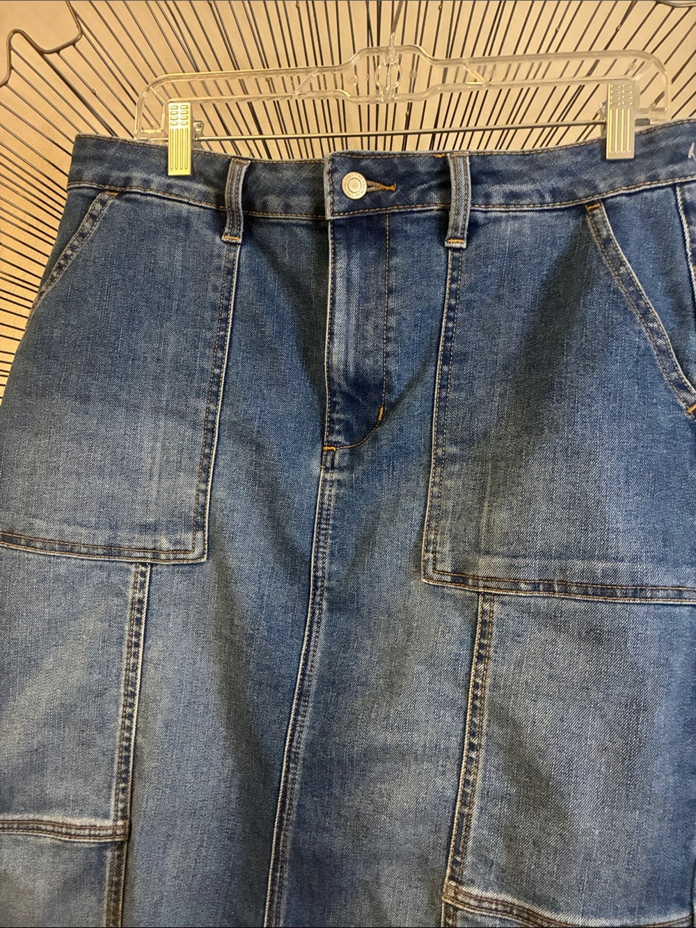 Time and Tru Midi Skirt Denim Wash Blue Pockets Size 8 - Picture 3 of 6